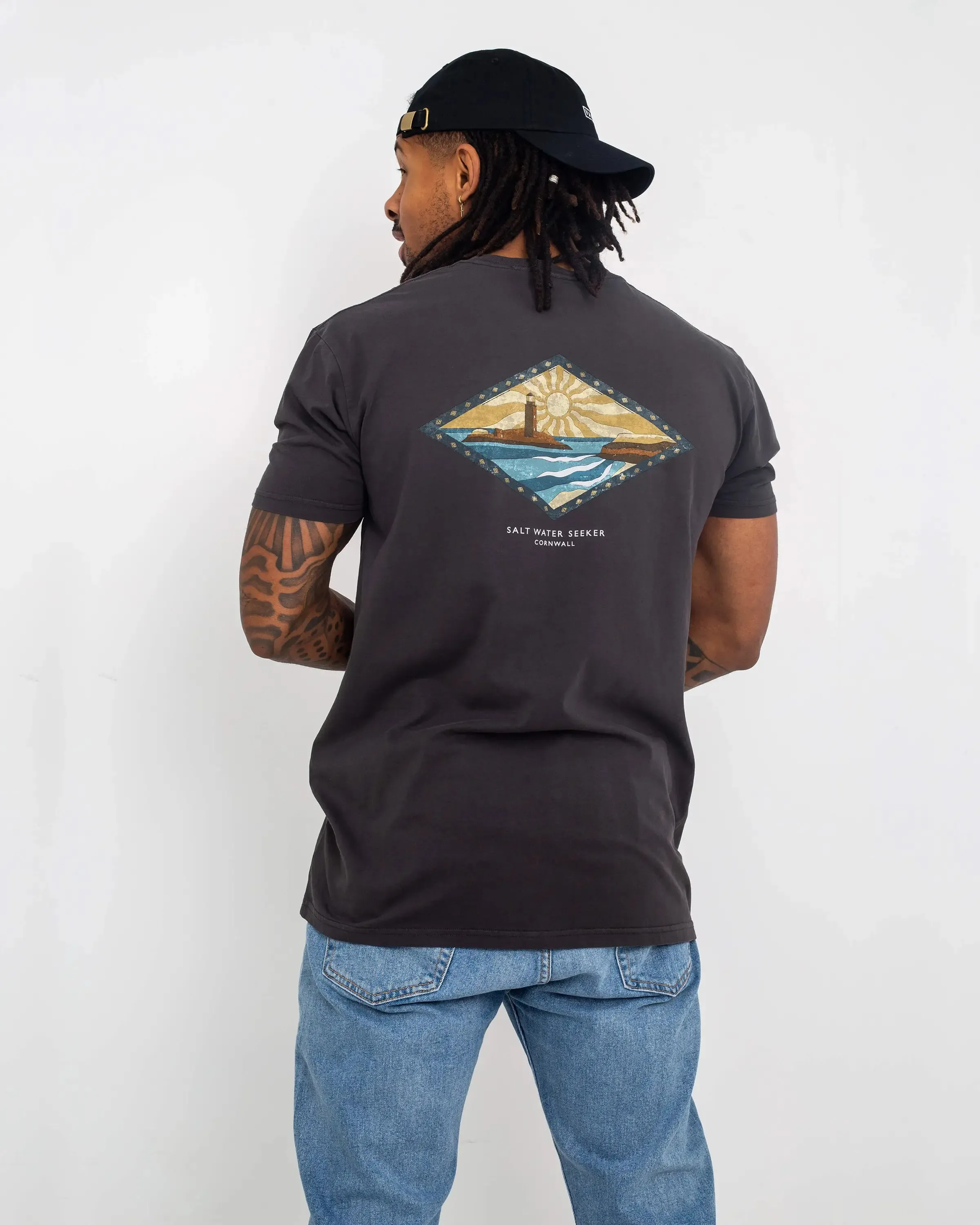 Golden T-Shirt in Faded Black