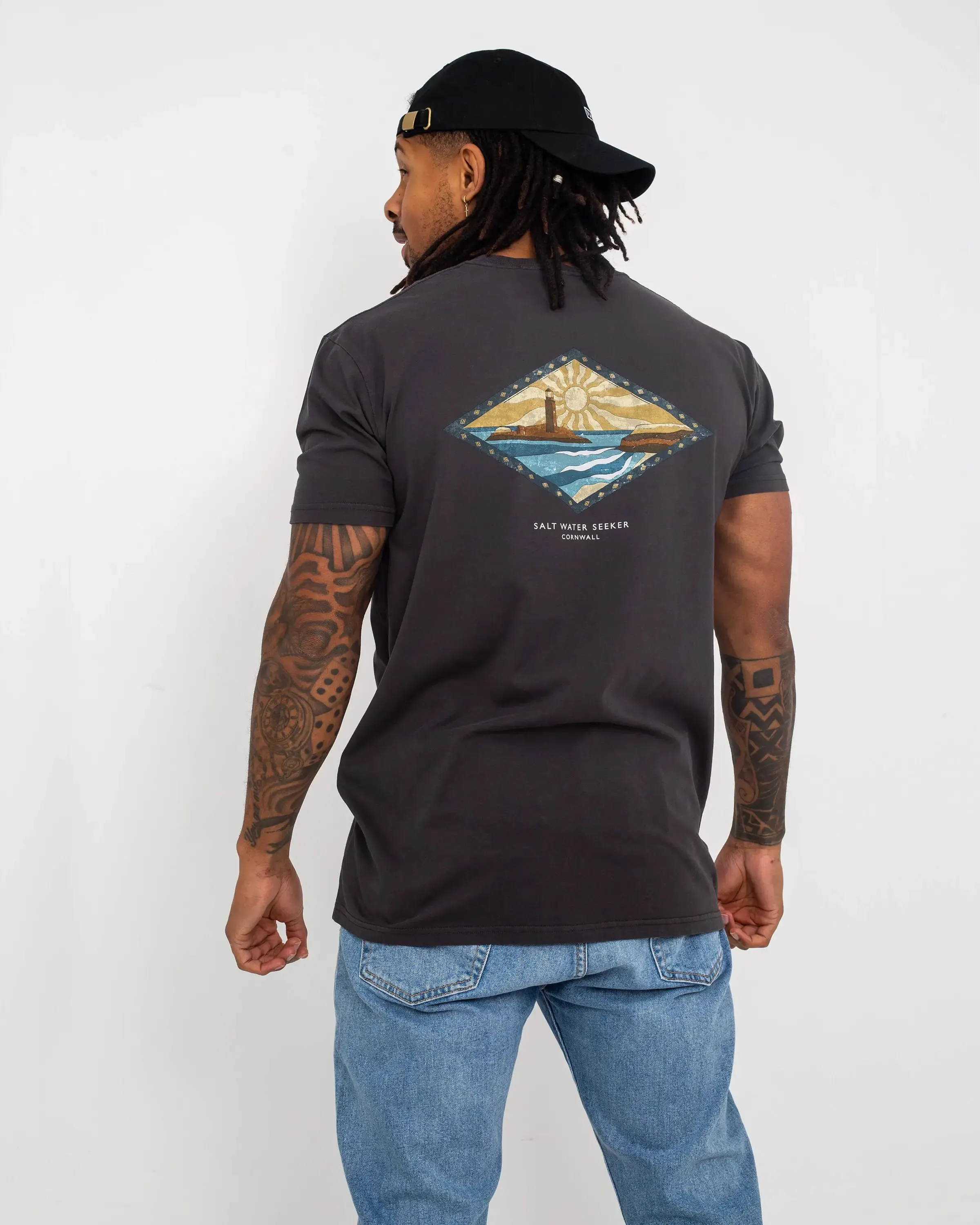 Golden T-Shirt in Faded Black
