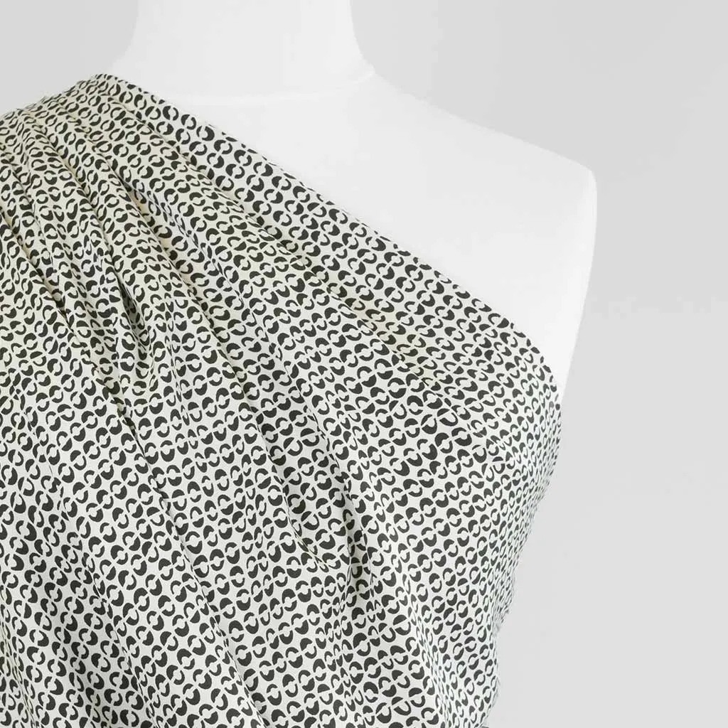Linz - Light Cream Ds Viscose Woven Twill Fabric Sample
