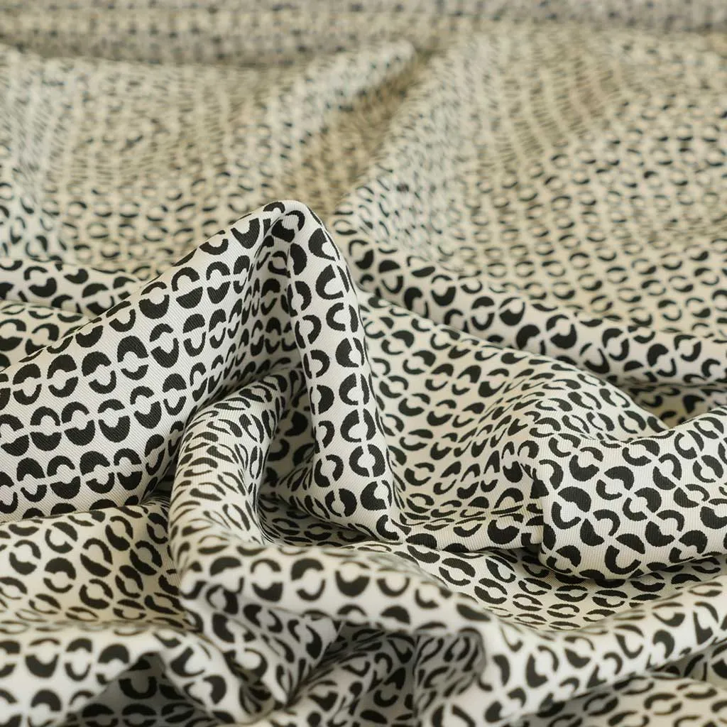Linz - Light Cream Ds Viscose Woven Twill Fabric Sample