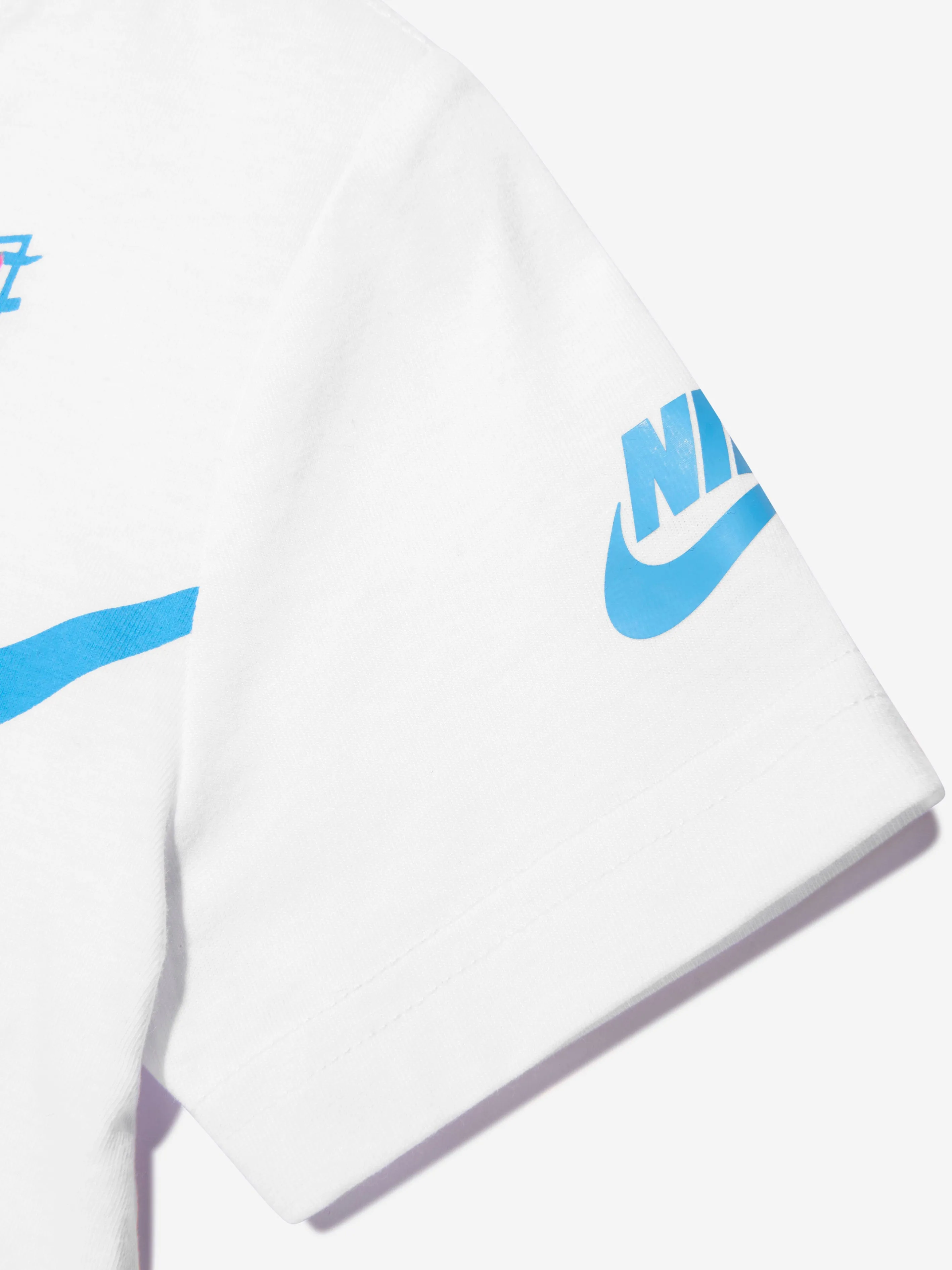 Nike Boys New Wave Futura T-Shirt in White
