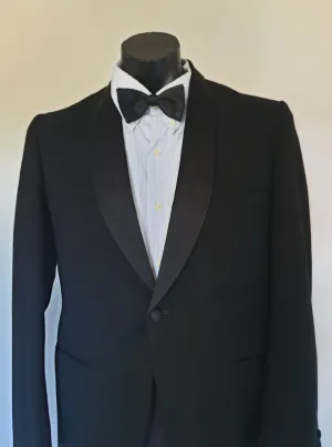 Shawl Lapel Wool Tuxedo Jacket by Roger David - Size 38 Short